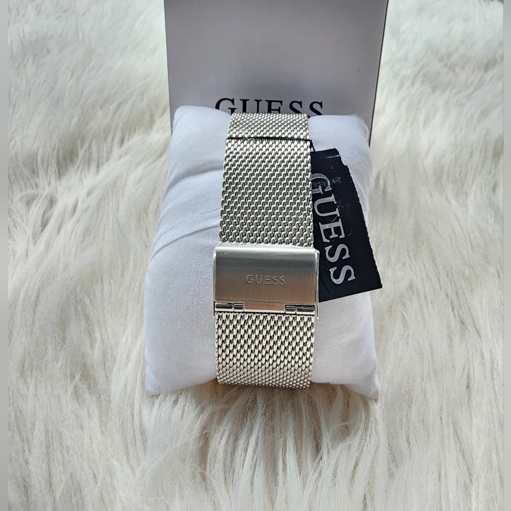 GUESS Watch Original Brand New With Tag - Picture 9 of 9